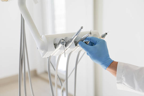 24/7 Emergency Dental Veneers experts in Bacliff, TX